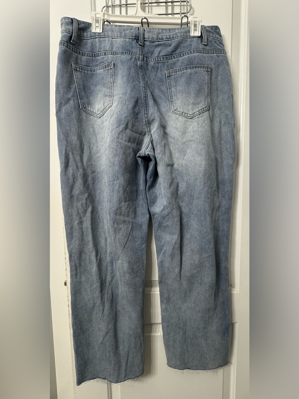 Light Wash Distressed Knee Rip Jeans - Picture 2 of 6